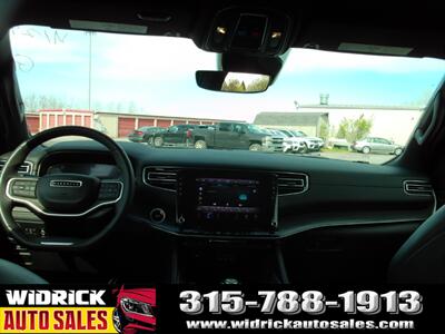 2024 Jeep Wagoneer L Series II   - Photo 8 - Watertown, NY 13601