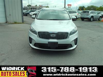 2020 Kia Sorento LX   - Photo 2 - Watertown, NY 13601