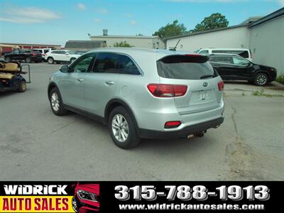 2020 Kia Sorento LX   - Photo 16 - Watertown, NY 13601
