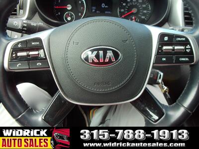 2020 Kia Sorento LX   - Photo 8 - Watertown, NY 13601