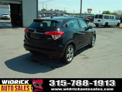 2020 Honda HR-V LX - Photo 5 - Watertown, NY 13601