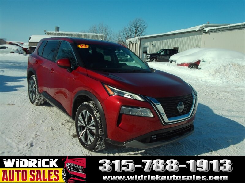 2023 Nissan Rogue SV   - Photo 1 - Watertown, NY 13601