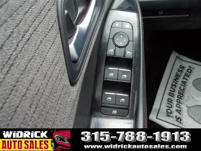 2023 Nissan Rogue SV   - Photo 9 - Watertown, NY 13601