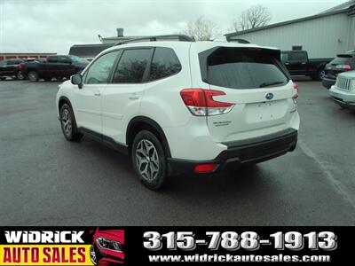 2021 Subaru Forester Premium   - Photo 17 - Watertown, NY 13601