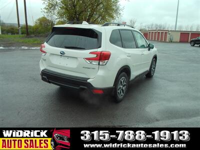 2021 Subaru Forester Premium   - Photo 15 - Watertown, NY 13601
