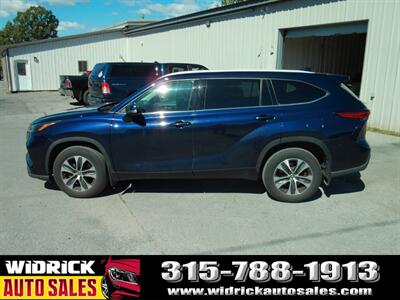 2022 Toyota Highlander XLE - Photo 8 - Watertown, NY 13601