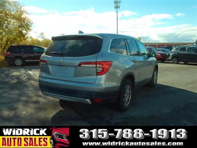 2019 Honda Pilot EX-L w/Navigation and Rear Entertainment System   - Photo 5 - Watertown, NY 13601