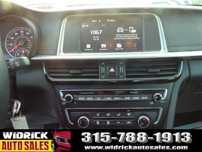 2019 Kia Optima - Photo 8 - Watertown, NY 13601