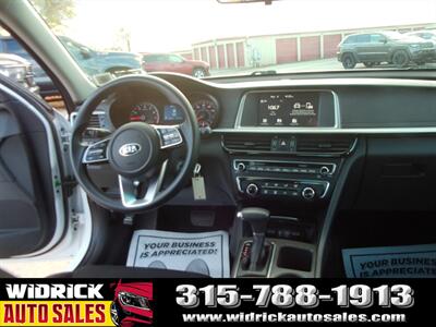 2019 Kia Optima - Photo 6 - Watertown, NY 13601