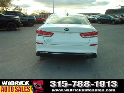 2019 Kia Optima - Photo 14 - Watertown, NY 13601
