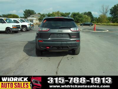 2019 Jeep Cherokee Trailhawk   - Photo 4 - Watertown, NY 13601