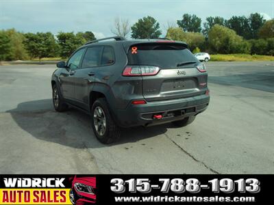2019 Jeep Cherokee Trailhawk   - Photo 5 - Watertown, NY 13601