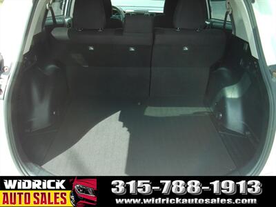 2018 Toyota RAV4 LE - Photo 6 - Watertown, NY 13601
