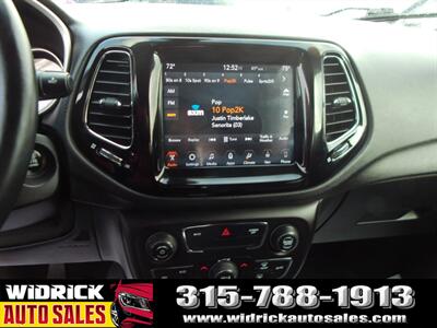 2017 Jeep Compass Limited   - Photo 8 - Watertown, NY 13601