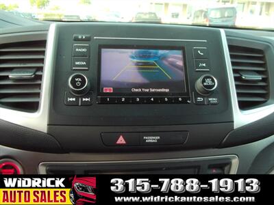2018 Honda Pilot LX   - Photo 9 - Watertown, NY 13601