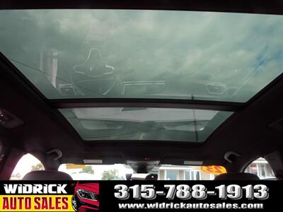 2023 Volkswagen Tiguan 2.0T SEL R-Line   - Photo 9 - Watertown, NY 13601