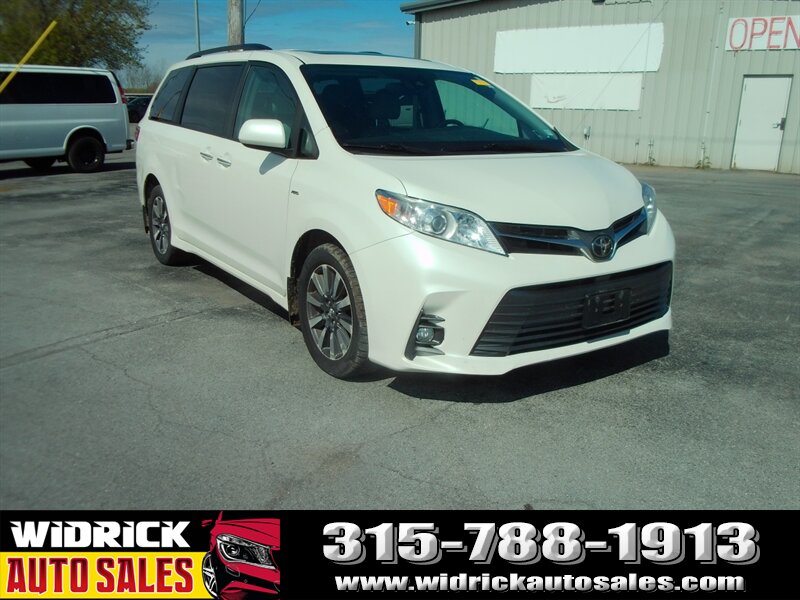 2018 Toyota Sienna XLE Premium 7 Passenger  
