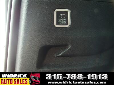 2024 Jeep Wagoneer L Series II   - Photo 11 - Watertown, NY 13601