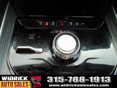 2024 Jeep Wagoneer L Series II   - Photo 16 - Watertown, NY 13601