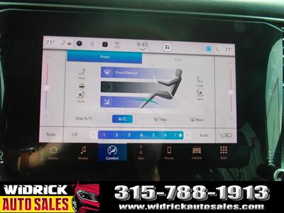 2024 Jeep Wagoneer L Series II   - Photo 15 - Watertown, NY 13601