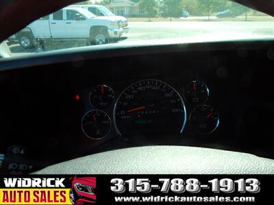 2016 Chevrolet Express LT Passenger   - Photo 12 - Watertown, NY 13601