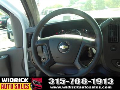 2016 Chevrolet Express LT Passenger   - Photo 8 - Watertown, NY 13601