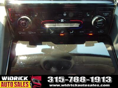 2023 Jeep Grand Cherokee Limited   - Photo 16 - Watertown, NY 13601