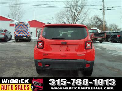 2021 Jeep Renegade Trailhawk   - Photo 16 - Watertown, NY 13601