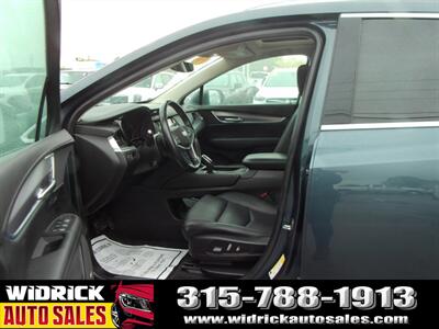 2019 Cadillac XT5 Luxury   - Photo 4 - Watertown, NY 13601