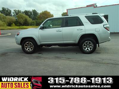 2018 Toyota 4Runner TRD Off-Road Premium   - Photo 7 - Watertown, NY 13601