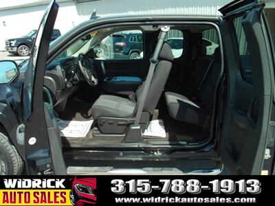2011 Chevrolet Silverado 1500 LT - Photo 4 - Watertown, NY 13601