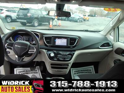 2022 Chrysler Voyager LX   - Photo 7 - Watertown, NY 13601