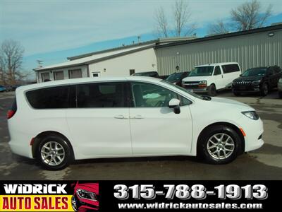 2022 Chrysler Voyager LX   - Photo 14 - Watertown, NY 13601