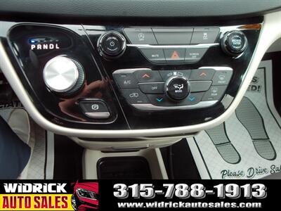 2022 Chrysler Voyager LX   - Photo 12 - Watertown, NY 13601