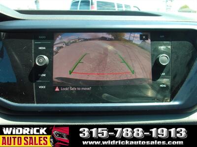2022 Volkswagen Taos 1.5T SE - Photo 9 - Watertown, NY 13601
