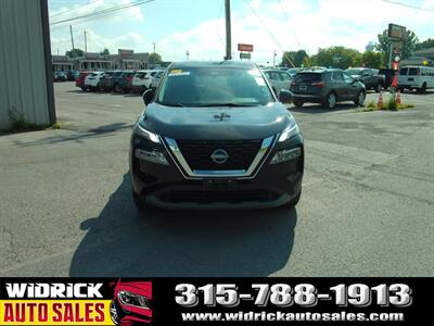 2023 Nissan Rogue SV   - Photo 2 - Watertown, NY 13601