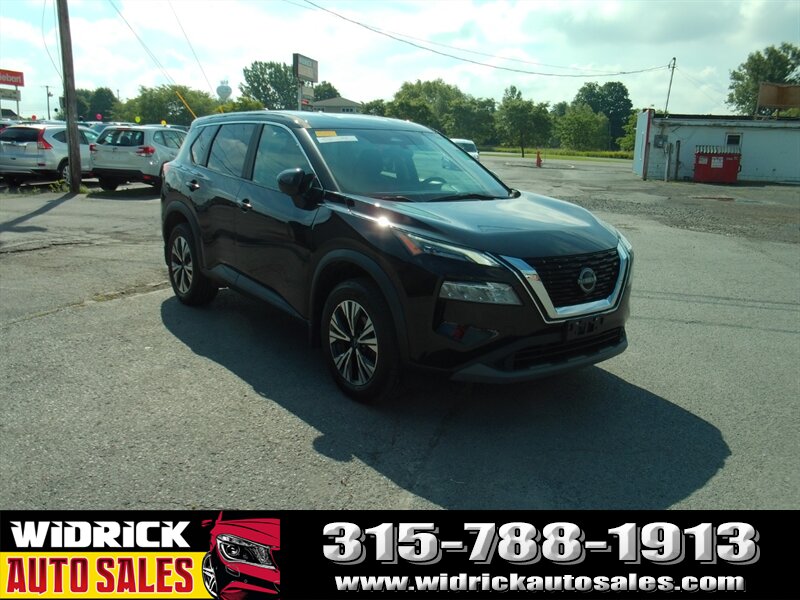 2023 Nissan Rogue SV   - Photo 1 - Watertown, NY 13601
