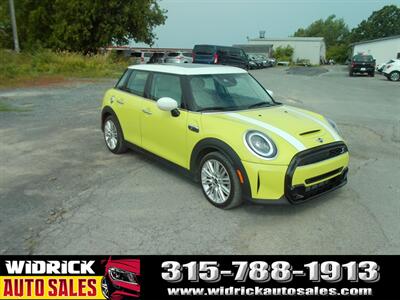 2023 MINI Hardtop 4 Door Cooper S   - Photo 1 - Watertown, NY 13601