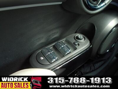 2023 MINI Hardtop 4 Door Cooper S   - Photo 9 - Watertown, NY 13601