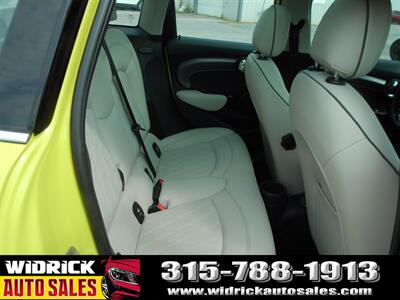 2023 MINI Hardtop 4 Door Cooper S   - Photo 5 - Watertown, NY 13601
