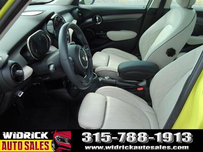 2023 MINI Hardtop 4 Door Cooper S   - Photo 4 - Watertown, NY 13601