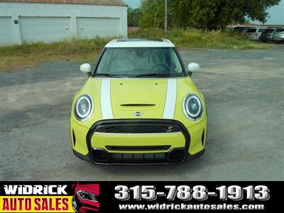 2023 MINI Hardtop 4 Door Cooper S   - Photo 2 - Watertown, NY 13601