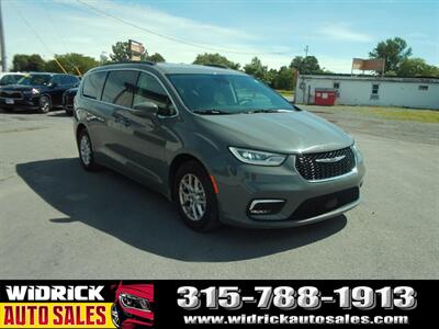 2022 Chrysler Pacifica Touring L - Photo 1 - Watertown, NY 13601