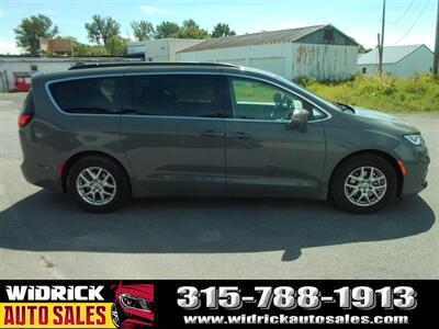 2022 Chrysler Pacifica Touring L - Photo 17 - Watertown, NY 13601