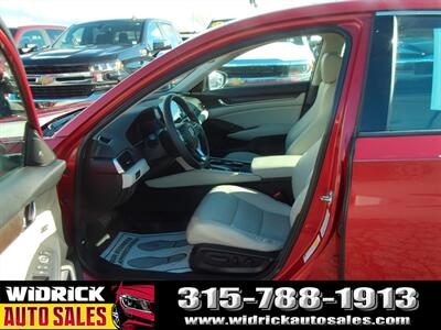 2018 Honda Accord EX-L w/Navigation   - Photo 4 - Watertown, NY 13601