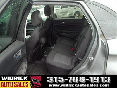 2022 Ford Edge SE   - Photo 5 - Watertown, NY 13601
