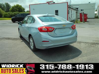2017 Chevrolet Cruze LT   - Photo 6 - Watertown, NY 13601