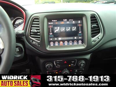 2021 Jeep Compass Trailhawk   - Photo 8 - Watertown, NY 13601