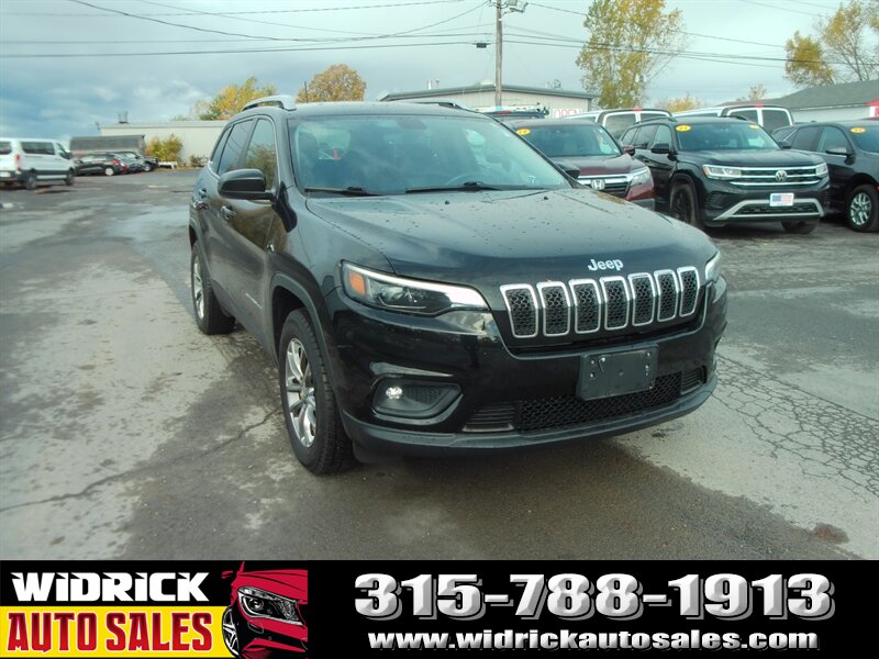 2019 Jeep Cherokee Latitude Plus   - Photo 1 - Watertown, NY 13601