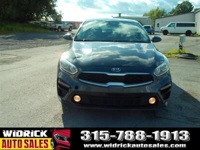 2021 Kia Forte LXS   - Photo 2 - Watertown, NY 13601